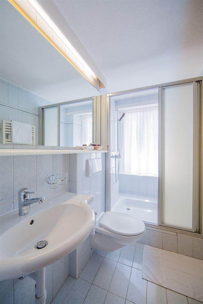 Hotel Heilquelle-Leukerbad-Therme Bagian luar foto