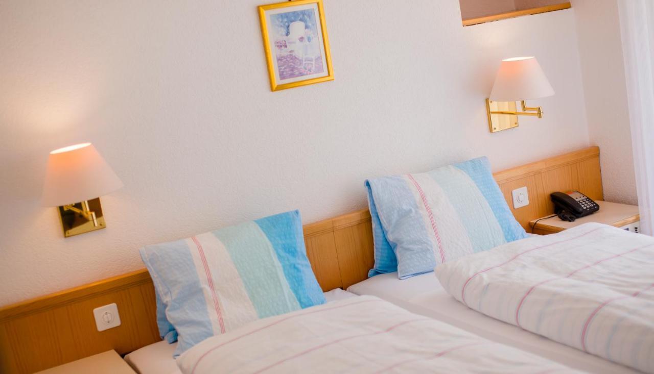 Hotel Heilquelle-Leukerbad-Therme Ruang foto